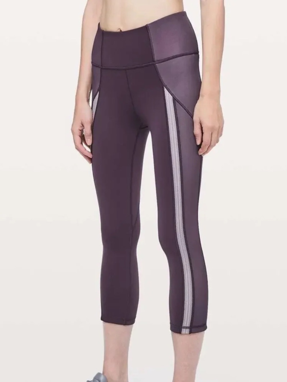LULULEMON Power Lines Crop Leggings Purple Cyber Dark Chrome 4
